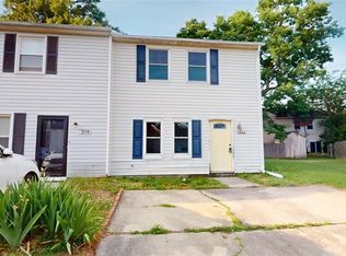 3208 Clover Rd E, Chesapeake, VA 23321