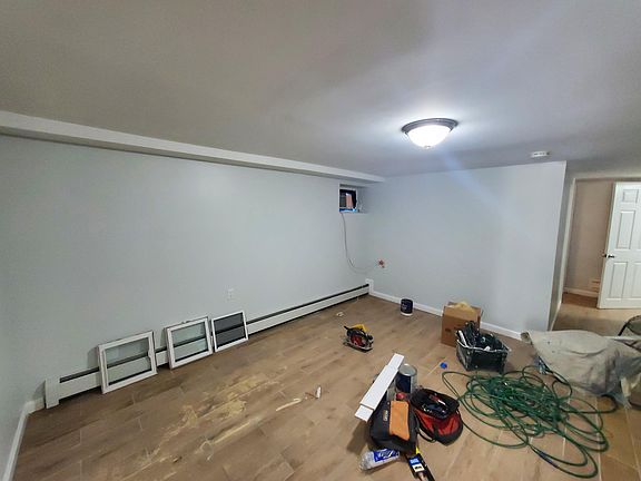 2nd image of 945 E 219th St Floor 1