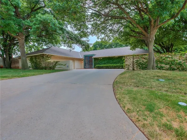 3621 Maple Ridge Ct, Oklahoma City, OK 73120