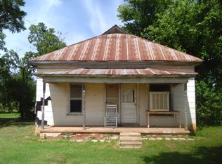 416 Walnut, Custer City, OK 73639