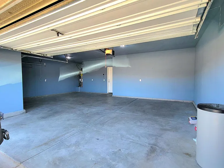 3807 E Summit Ave — Photo 58