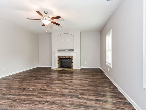 4th image of 158 Lindsey Dr