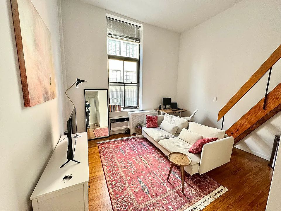 1st image of 133 Charles St #3B