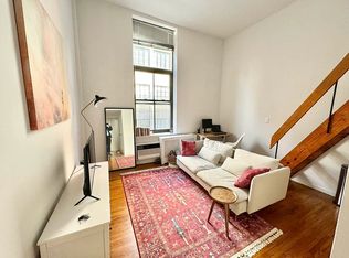 133 Charles St #3B, New York, NY 10014