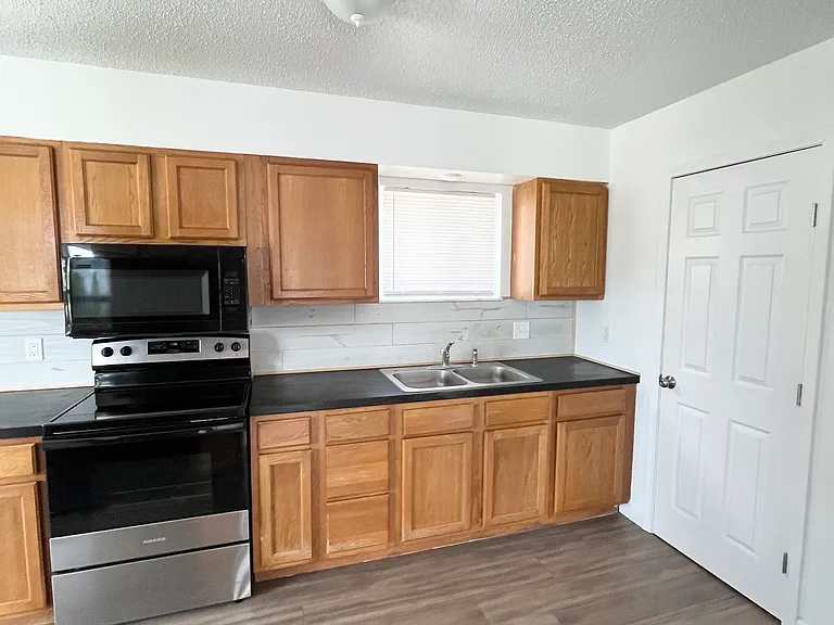 119 N 1st St #36 — Photo 7