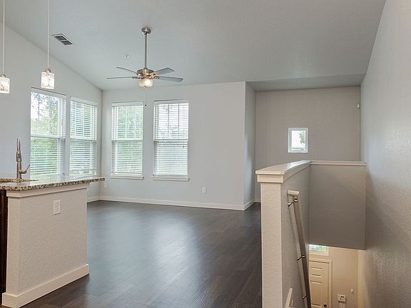 2nd image of 325 N Florida Ave #14811780