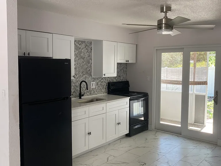 4484 Parmely St — Photo 1
