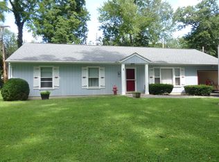 1 Pine Dr, Belvidere, NJ 07823
