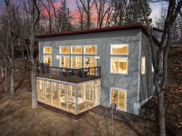 1631 Niles Ln, Centuria, WI 54824