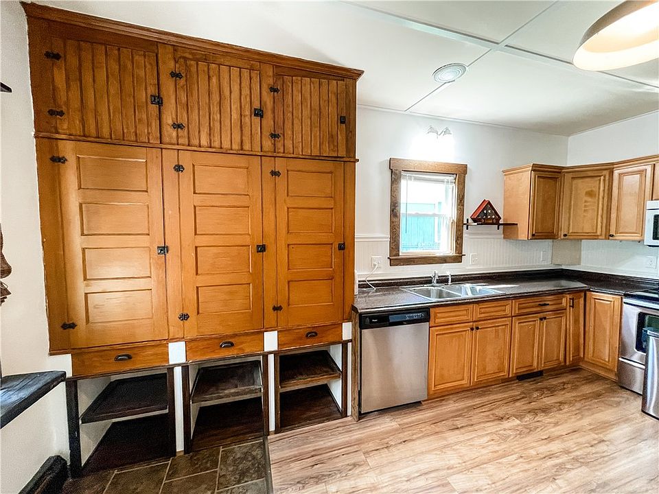 84 Cedar St, Akron, NY 14001 Zillow