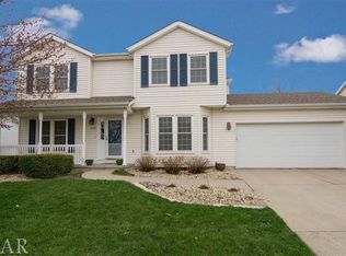 1201 Chatham Ln, Bloomington, IL