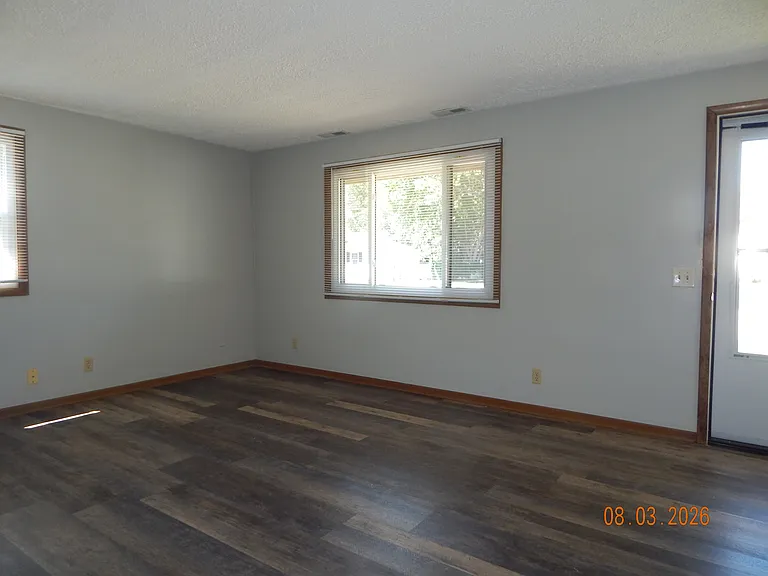 2000 Homedale Ave NW — Photo 2