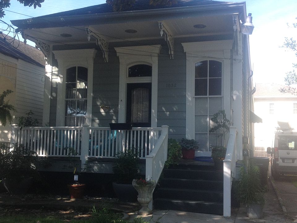 1st image of 1032 Marengo St