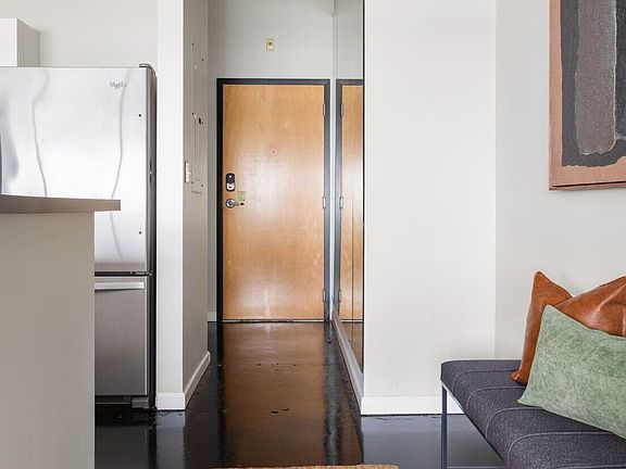 4th image of 120 Ralph McGill Blvd NE APT 610