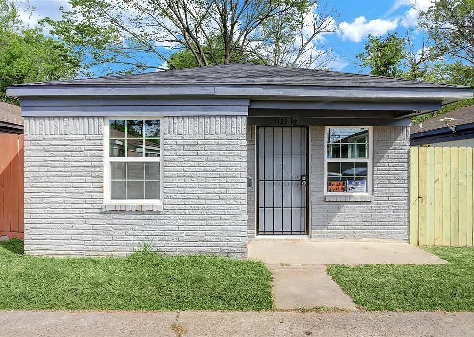 1st image of 5123 Peachtree 1/2 St