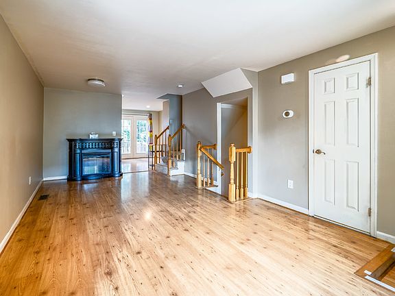 4th image of 7804 Colonial Springs Blvd