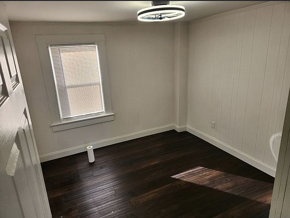 4th image of 11 Van Wagner Rd #2