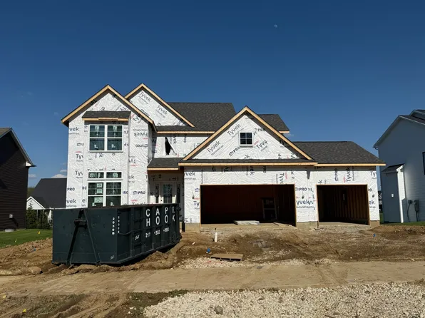 1216 Briarwood Ln, Mahomet, IL 61853