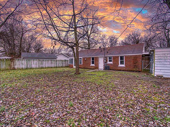 5th image of 106 S Euclid Dr
