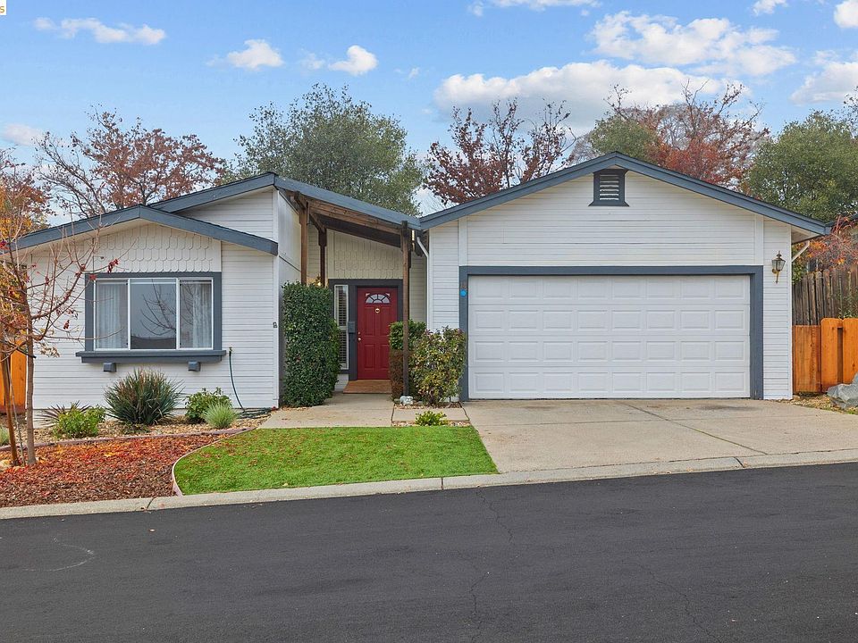 1st image of 12660 Red Chestnut Ln Space 18
