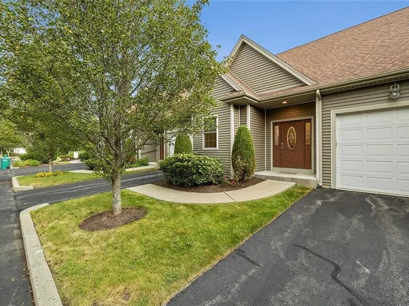 315 Old River Rd Unit 39, Manville, RI 02838