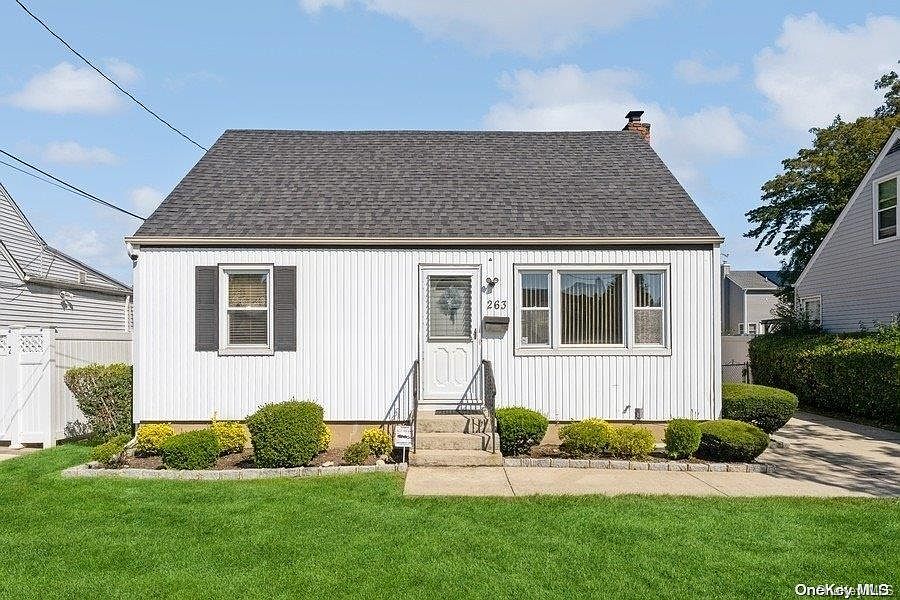 1st image of 263 N Suffolk Avenue