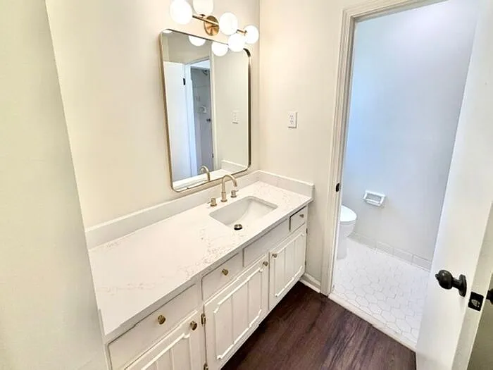 5673 Longacre Ave — Photo 8