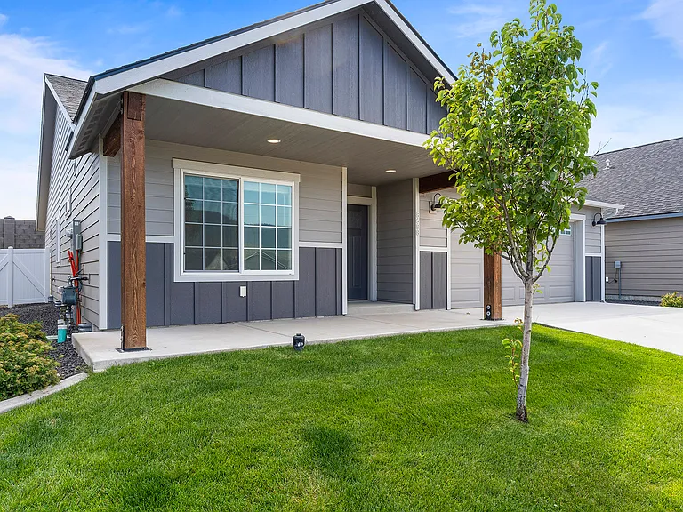 Single Family Home