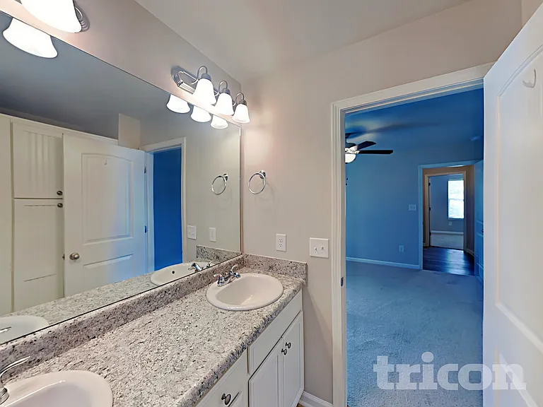37 Oakville Dr — Photo 8