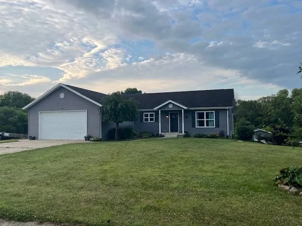 529 E Acorn Dr, Warsaw, IN 46582