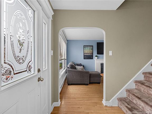 3rd image of 73 Queen Mary Rd