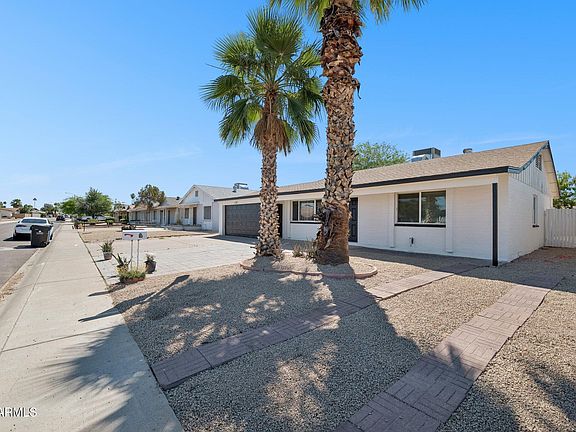 3rd image of 4613 W SUNNYSIDE Avenue