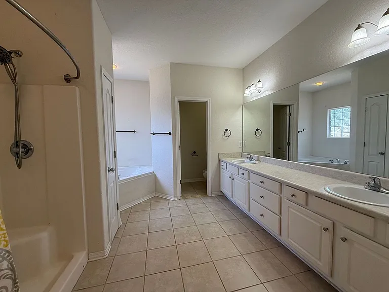 1643 Amarillo Trl — Photo 13