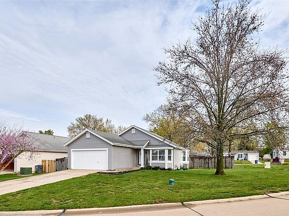 2nd image of 203 Mondair Dr