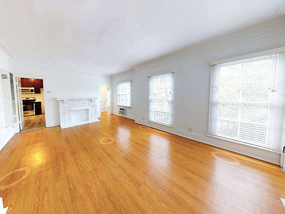 3rd image of 534-542 S Coronado St #119542-1