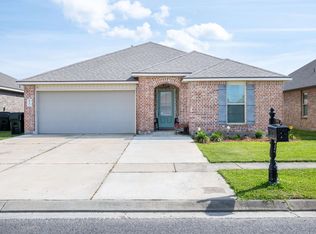 2240 N Savannah Lakes Dr, Lake Charles, LA 70607