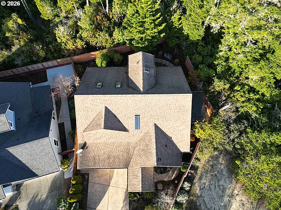 3rd image of 1627 38th Loop