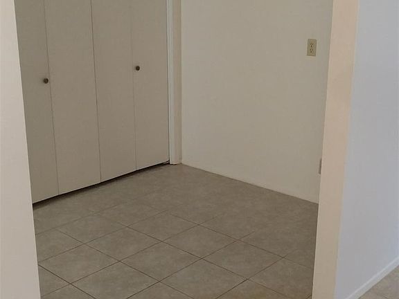 5th image of 71 S Wavy Oak Cir