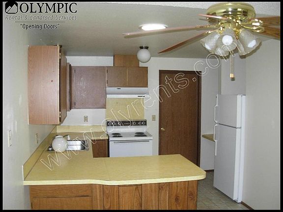 3rd image of 5105 Donovan Dr SE APT C