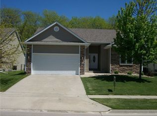 4817 Sawyers Dr, Des Moines, IA 50310