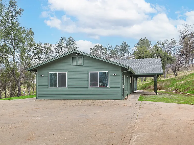 5221 Allred Rd — Photo 14