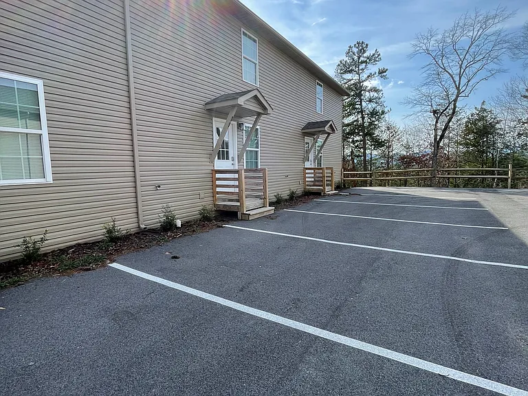 640 Evans Rd — Photo 1