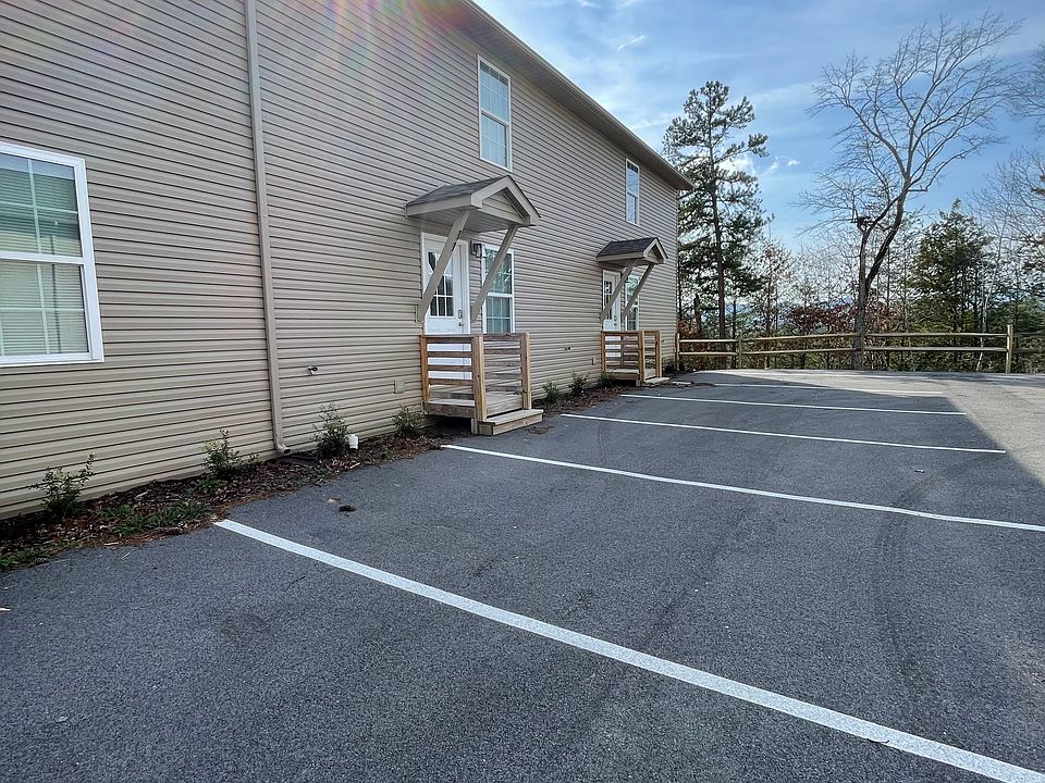 1st image of 640 Evans Rd