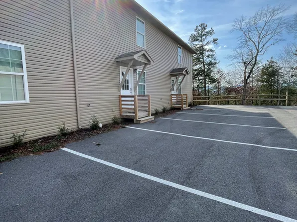 640 Evans Rd, Pigeon Forge, TN 37863