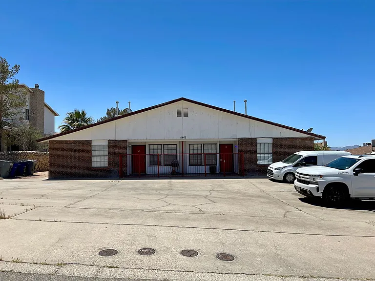 11612 Marsh McCall Way — Photo 1