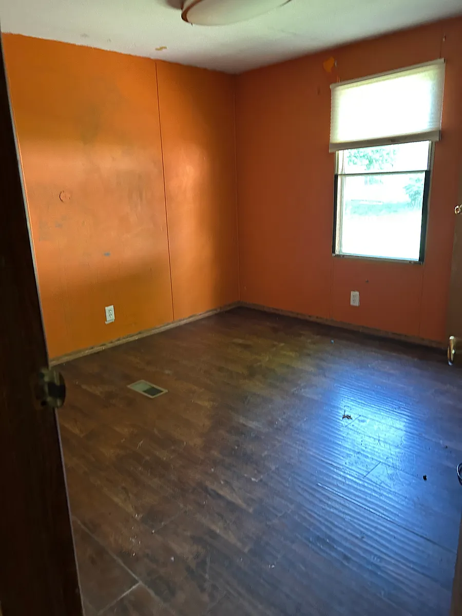 Building Photo - 1701 Mascoutah Ave #32