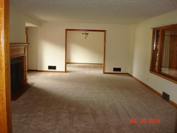 4th image of 262 W Park Ave