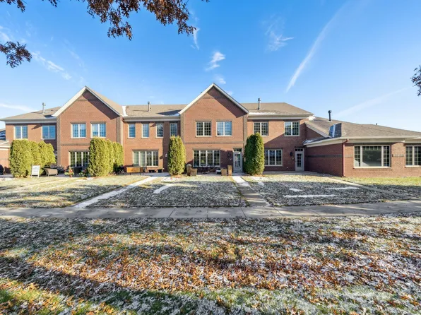 375 Valley Cmns, Hudson, WI 54016