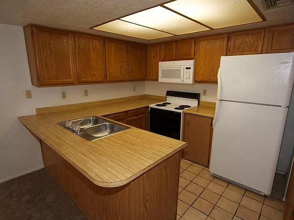 4th image of 819 N College Ave Unit H113