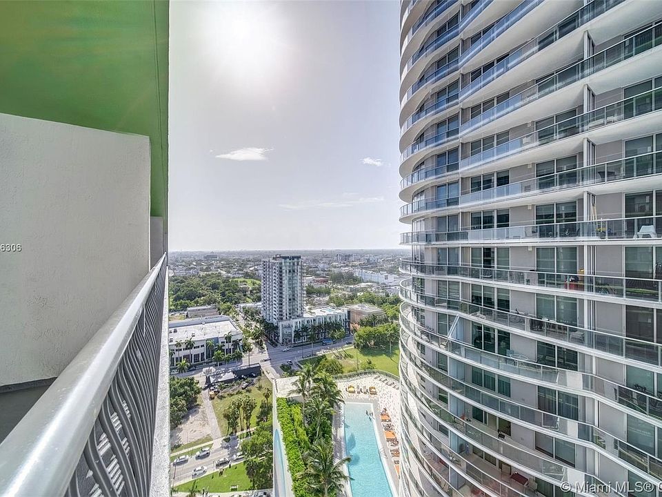 1st image of 1752 N Bayshore Dr #29H